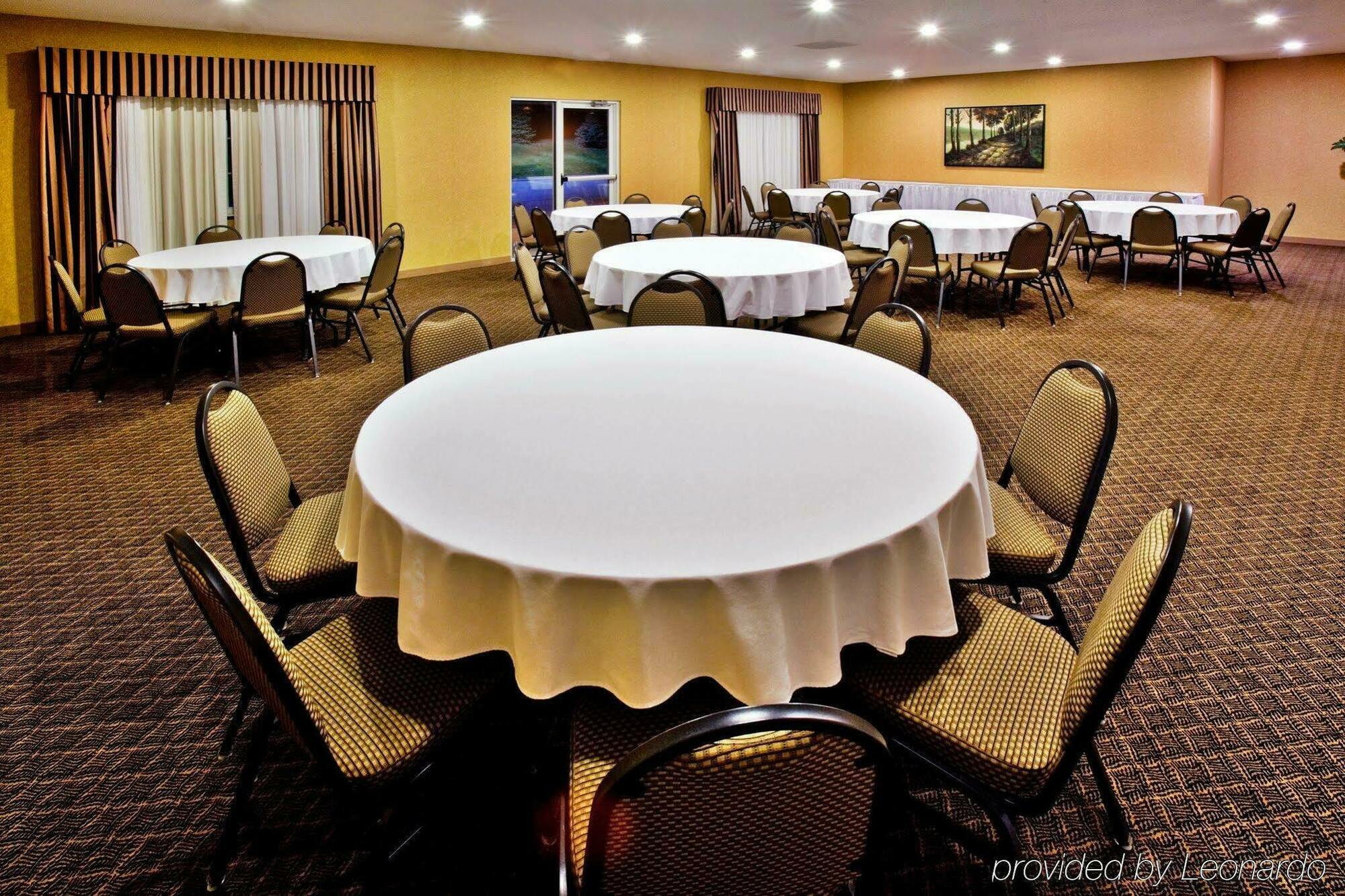 Holiday Inn Express Le Claire Riverfront-Davenport, An Ihg Hotel Restaurant foto